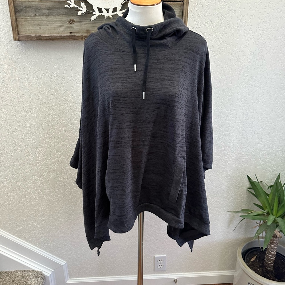 Athleta blissful Charcoal Gray Hooded Poncho ladies large